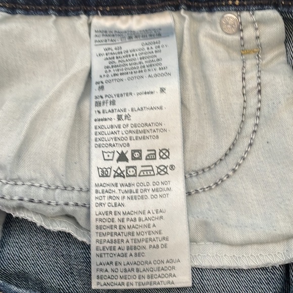Signature Levi Strauss & Co Modern Skinny Shorts Sz 14 - 32W - Picture 4 of 7